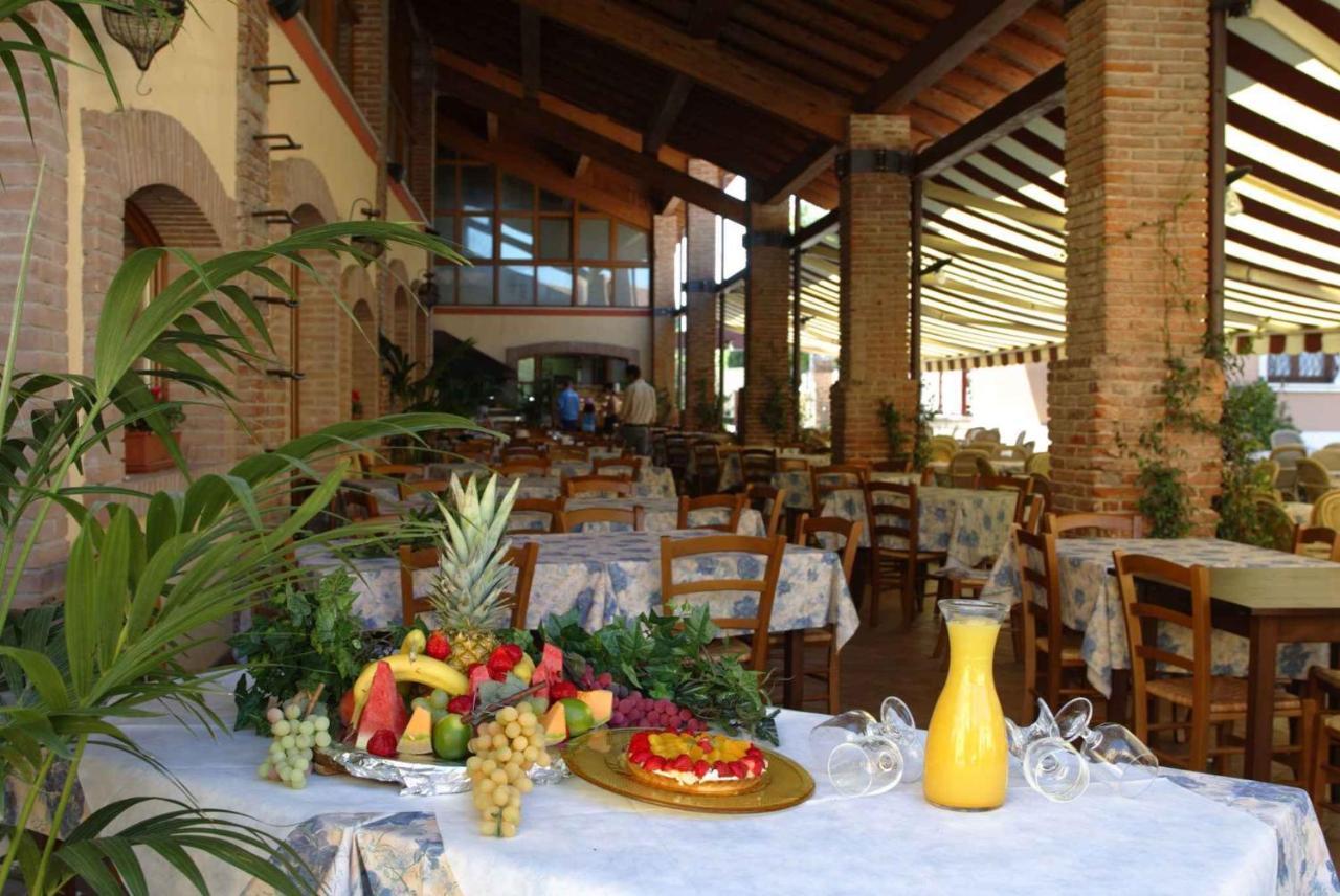 Camping Bella Italia In Peschiera Del Garda - Gardasee Apartment Exterior photo